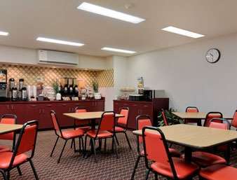 Microtel Inn & Suites By Wyndham Seneca Falls Restaurant foto